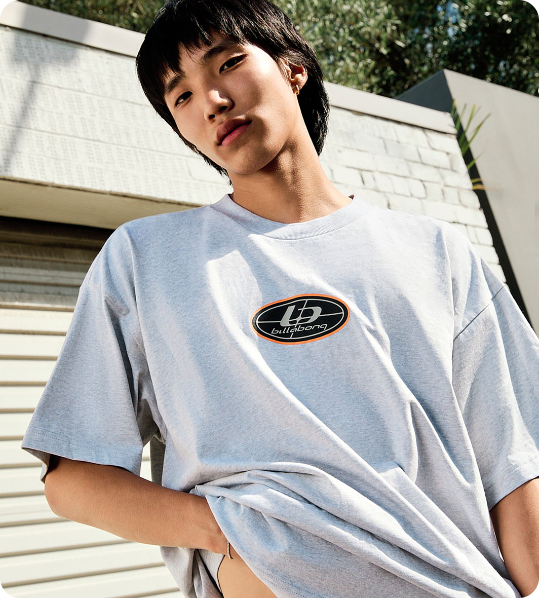 General Pants white shirt worn by man